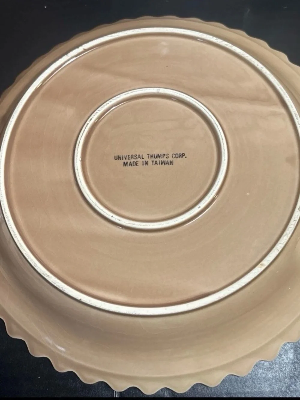 LEMON MERINGUE CERAMIC PIE PAN MADE BY UNIVERSAL TRUMP CORP